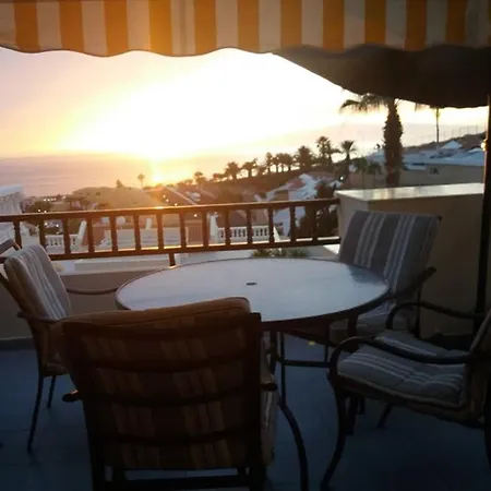 Lovely Large 1 Bed In South Tenerife Views Wifi *